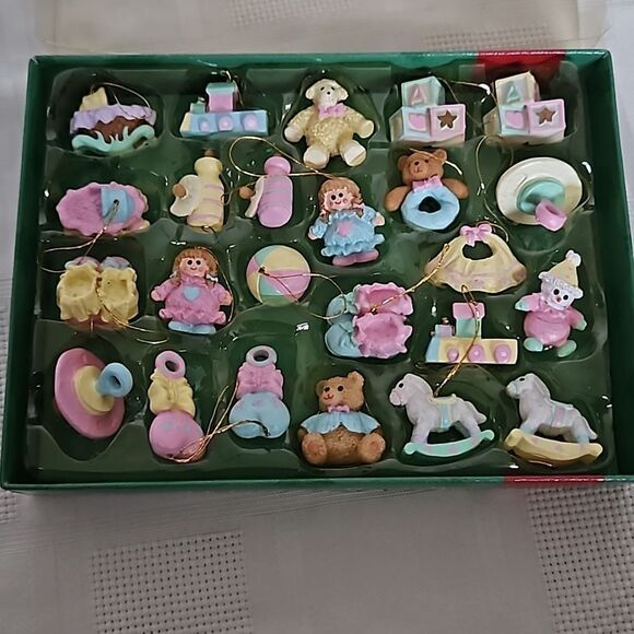 Vintage Baby Set Hanging Ornaments 24 Pieces - Picture 10 of 16